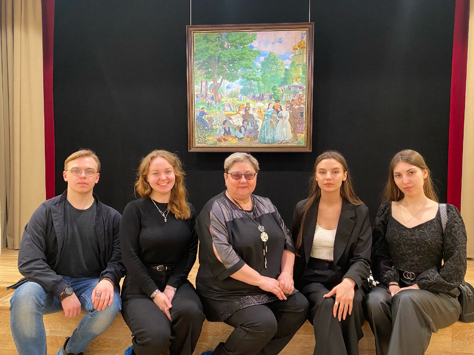 Студенты гр. 20ИПД1 вместе с куратором М. Г. Лунновой посетили Музей одной картины им. Г. В. Мясникова